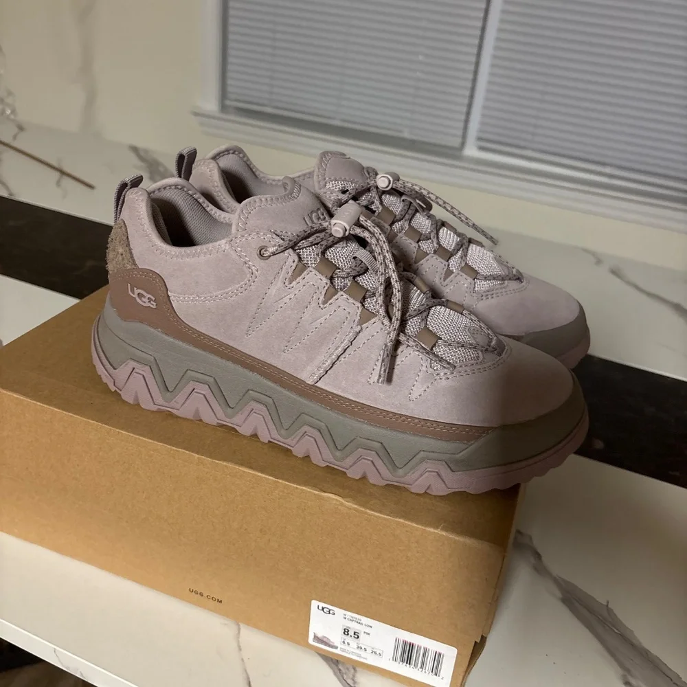 Women shoes - Picture 2 of 2